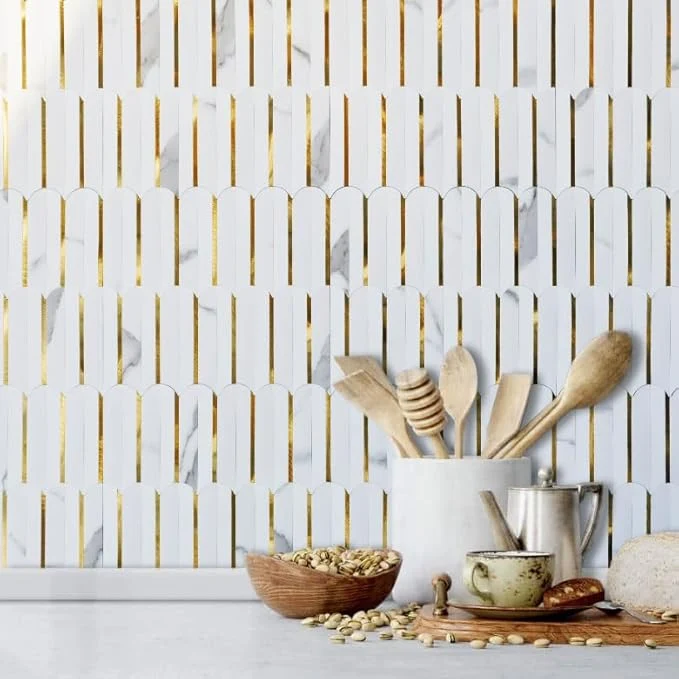 Mosaic Eventail Allongé BLANC Marbre OR — 266×300mm