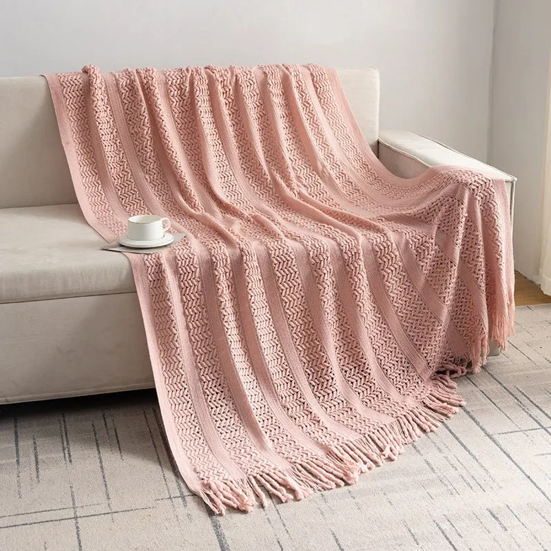 Plaid rose à motifs et franges 127 x 180 cm PAZI
