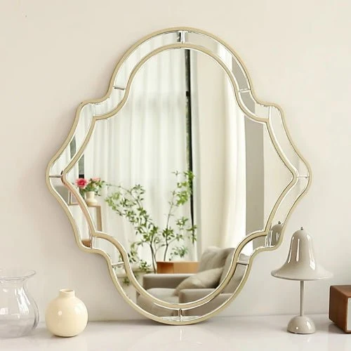Miroir Original Design : Une Touche Unique pour Votre Intérieur