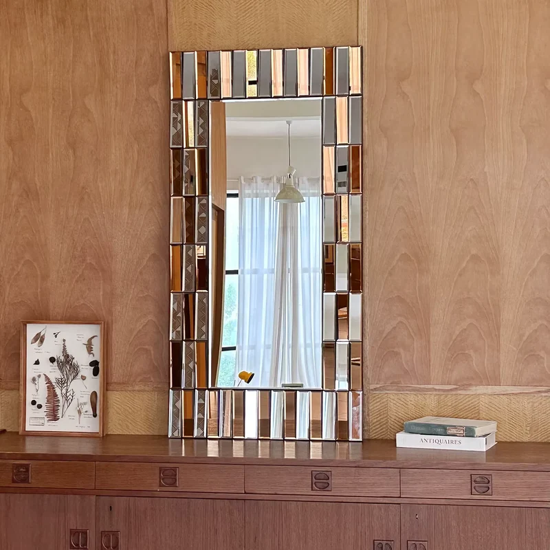 Miroir Doré Design – Magnifiques Reflets Assurés