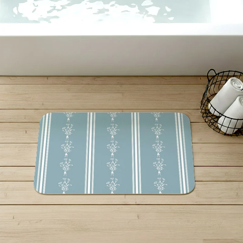 Tapis de bain antidérapant Blossom Garland - Plusieurs couleurs et tailles disponibles
