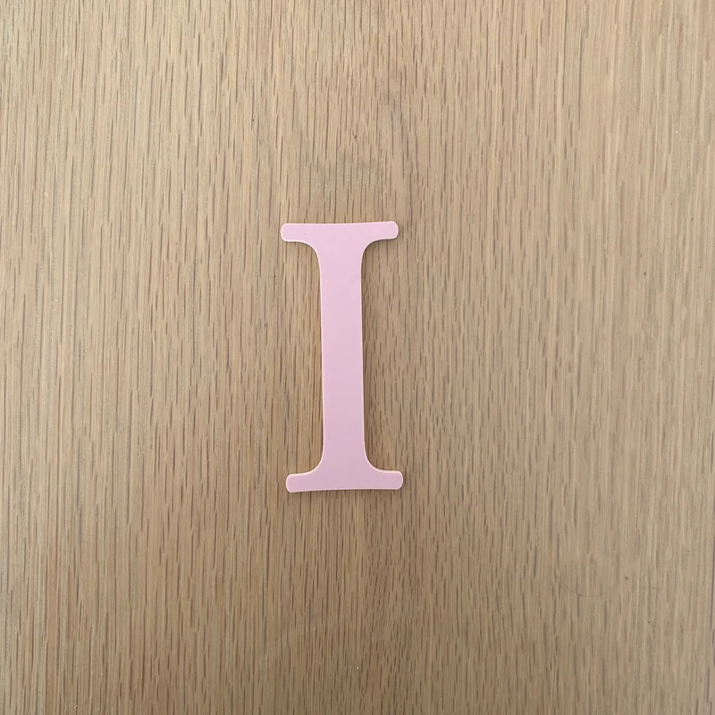 Lettre I en acrylique - Os et rose