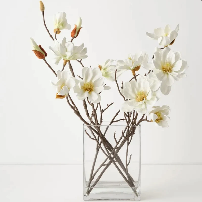 Magnolia White - Flower Arrangement