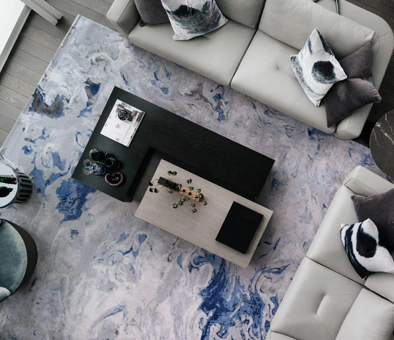 Tapis design salon gris tacheté de bleu - Reina
