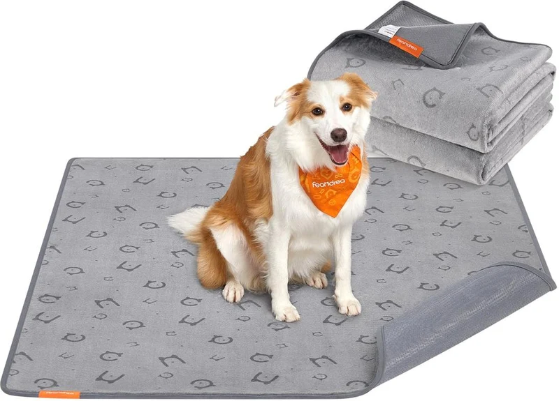 Lot de 2 tapis absorbants réutilisables anti-fuite 61 x 46 cm pour chiens chats lapins en flanelle gris tourterelle 12_0012219